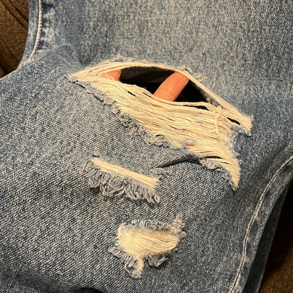 Blank NYC Wide Leg Denim Jeans - Picture 10 of 12